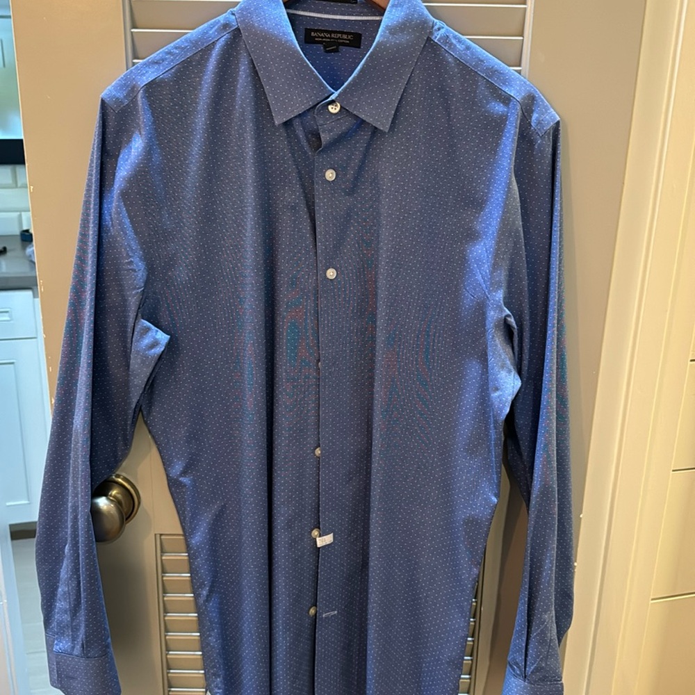 Men’s buttoned down